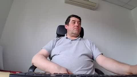 Snapshot of sympa_trique chatting on May 31, 2026, 1:51 pm sympa_trique online show from May 31, 2026, 1:51 pm