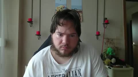 sympon1e online show from November 25, 2025, 10:48 am