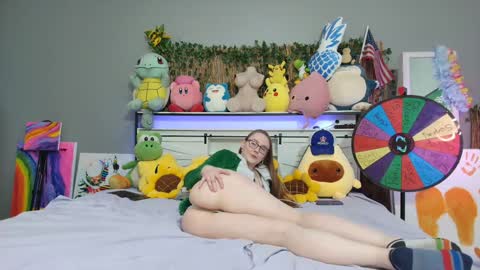 Jennah online show from November 28, 2025, 2:36 am