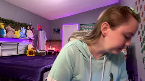 Jennah online show from February 3, 2026, 1:26 am