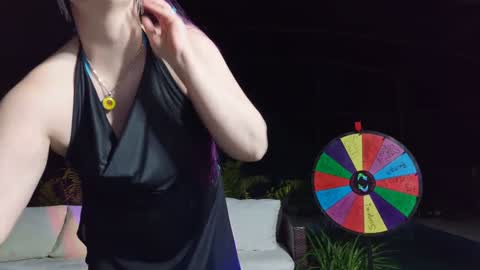 Jennah online show from April 12, 2026, 1:10 am