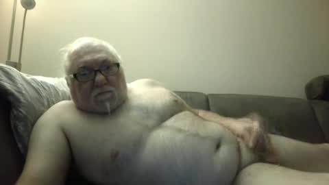 Snapshot of synek65 chatting on December 24, 2024, 3:47 pm synek65 online show from December 24, 2024, 3:47 pm