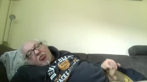 Snapshot of synek65 chatting on January 3, 2025, 10:09 am synek65 online show from January 3, 2025, 10:09 am