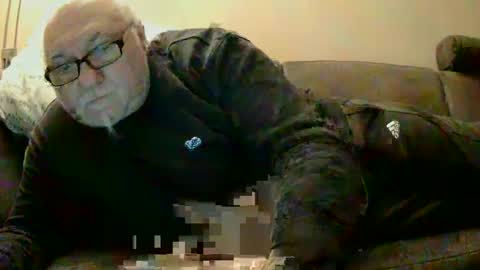 Snapshot of synek65 chatting on January 10, 2025, 7:54 pm synek65 online show from January 10, 2025, 7:54 pm