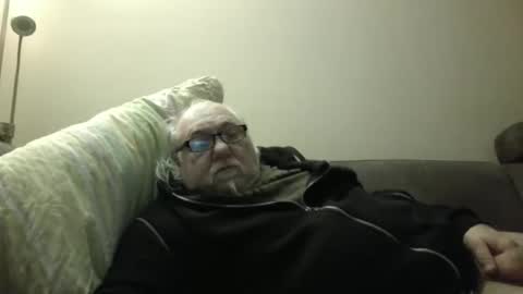 Snapshot of synek65 chatting on January 23, 2025, 5:35 am synek65 online show from January 23, 2025, 5:35 am