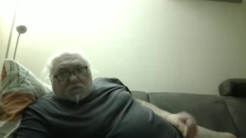 Snapshot of synek65 chatting on February 12, 2025, 5:47 am synek65 online show from February 12, 2025, 5:47 am