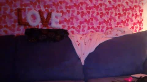 Snapshot of synfulsymone9 chatting on February 4, 2026, 11:42 pm syn online show from February 4, 2026, 11:42 pm