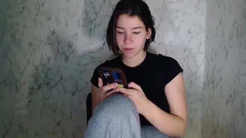 SyrenDixon online show from November 27, 2025, 10:39 am