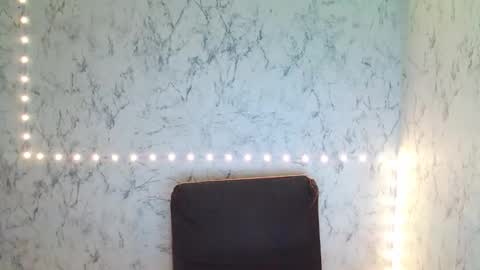 SyrenDixon online show from January 13, 2026, 6:46 pm