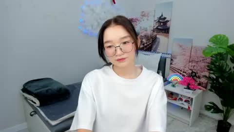 Yuki online show from June 11, 2026, 2:37 pm