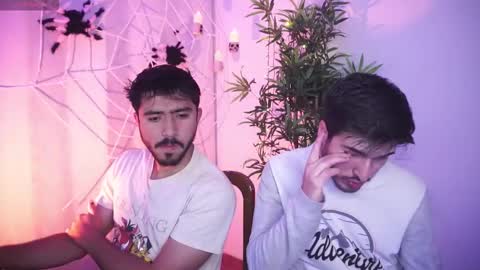 t0ny_wylie online show from October 11, 2025, 8:51 pm