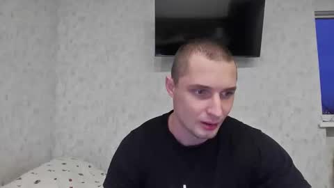 Snapshot of t30t chatting on November 25, 2025, 2:17 pm Den online show from November 25, 2025, 2:17 pm