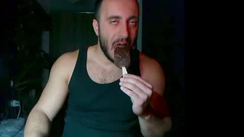 Huracane online show from November 21, 2025, 5:33 pm