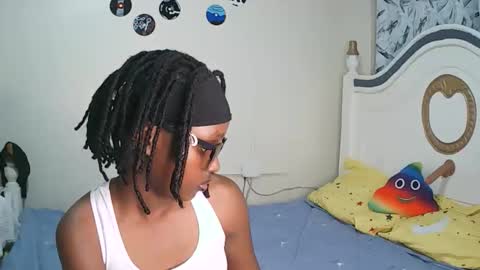 Snapshot of t_okyo chatting on November 6, 2025, 2:18 pm TOKYO online show from November 6, 2025, 2:18 pm