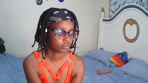 Snapshot of t_okyo chatting on November 14, 2025, 4:49 pm TOKYO online show from November 14, 2025, 4:49 pm