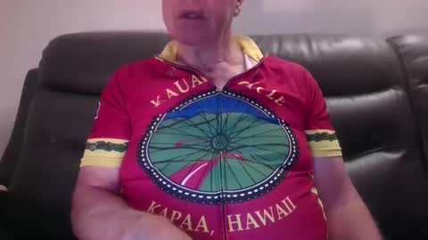 tacrunner66_ online show from October 11, 2025, 2:48 pm