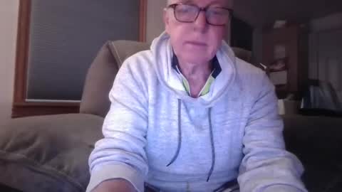 tacrunner66_ online show from October 12, 2025, 2:54 am