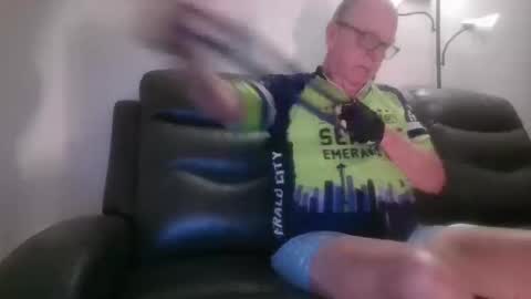 tacrunner66_ online show from October 19, 2025, 2:07 pm