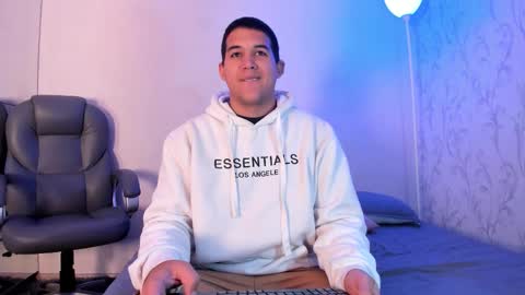 Snapshot of tadeo_vega chatting on February 2, 2026, 3:27 am tadeo_vega online show from February 2, 2026, 3:27 am