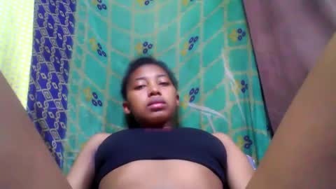 Snapshot of tahiriniah chatting on February 15, 2025, 9:04 pm tahiriniah online show from February 15, 2025, 9:04 pm