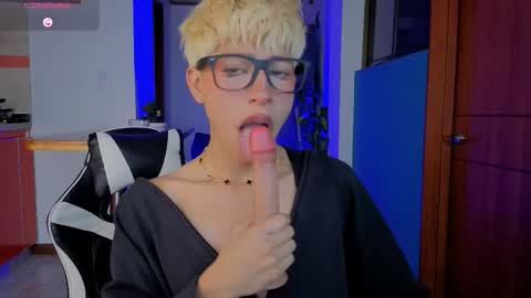 taichi online show from February 3, 2026, 12:10 pm