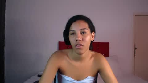 Snapshot of tainara_ebonny chatting on November 6, 2025, 7:15 pm Tainara online show from November 6, 2025, 7:15 pm