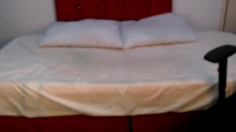 Snapshot of tainara_ebonny chatting on November 8, 2025, 7:34 pm Tainara online show from November 8, 2025, 7:34 pm