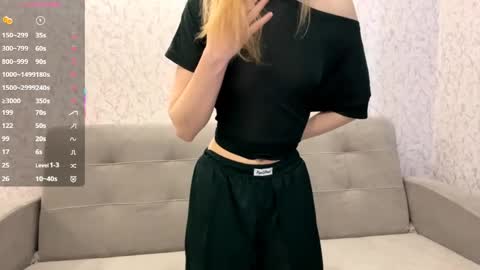 Tessa online show from April 9, 2026, 3:06 pm