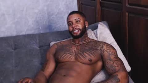 Tairon Tucke online show from February 1, 2025, 1:02 am