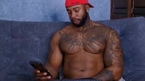 Tairon Tucke online show from February 19, 2025, 4:01 am