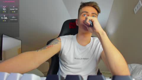 Snapshot of taisonbrownx chatting on December 29, 2024, 7:22 pm Taison online show from December 29, 2024, 7:22 pm