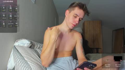 Snapshot of taisonbrownx chatting on February 15, 2025, 6:44 pm Taison online show from February 15, 2025, 6:44 pm