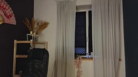 Lizzy online show from March 27, 2026, 8:26 am