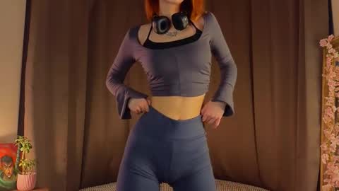 Snapshot of taiteedgington chatting on October 12, 2025, 2:21 am im Lally online show from October 12, 2025, 2:21 am