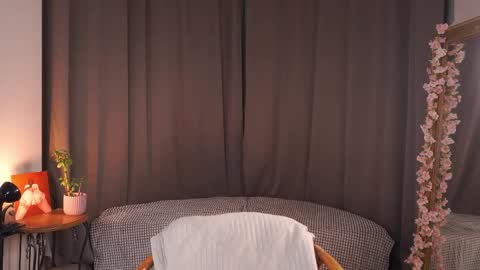 Snapshot of taiteedgington chatting on November 14, 2025, 3:05 am im Lally online show from November 14, 2025, 3:05 am