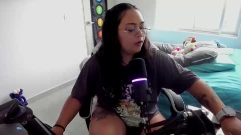 Snapshot of takaragr chatting on November 13, 2025, 8:30 pm kalagr online show from November 13, 2025, 8:30 pm