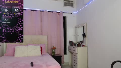 taliana  modelo independiente online show from December 30, 2024, 5:37 am