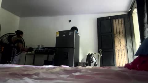 tali  online show from September 10, 2025, 11:43 am