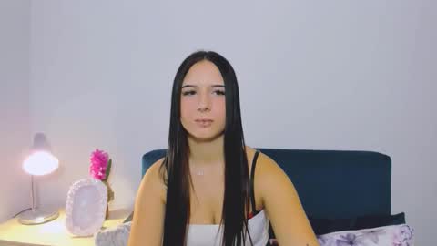 taliasensitive online show from November 19, 2025, 5:57 pm