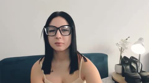 Snapshot of taliasensitive chatting on February 19, 2026, 9:38 am taliasensitive online show from February 19, 2026, 9:38 am