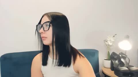 Snapshot of taliasensitive chatting on February 20, 2026, 6:37 am taliasensitive online show from February 20, 2026, 6:37 am