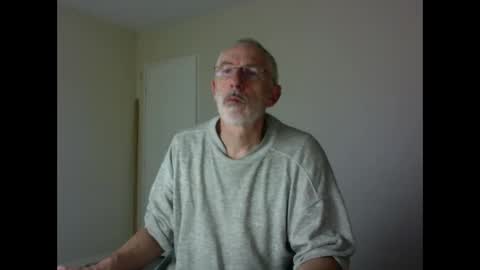 Jack Pierrot online show from October 15, 2025, 6:52 pm