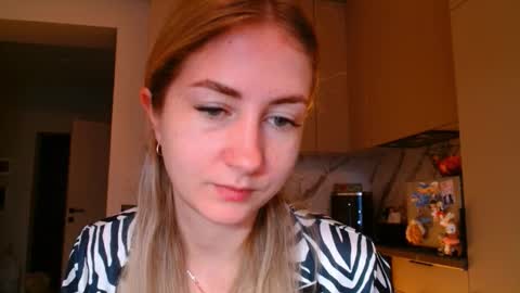 Snapshot of taliiyafiredream chatting on February 4, 2026, 6:19 am Kira online show from February 4, 2026, 6:19 am