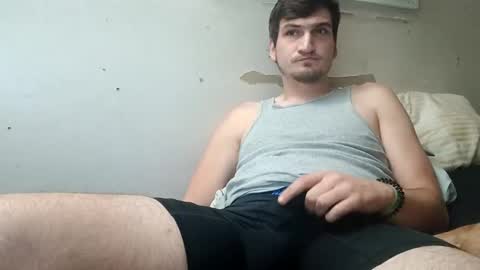 tallerandhandsomer online show from November 19, 2025, 7:41 am