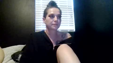 tallhungcloudy online show from May 19, 2026, 1:56 am