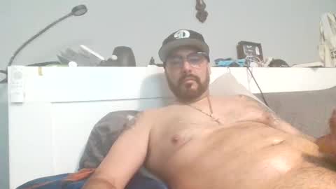 Snapshot of talllatino310 chatting on February 23, 2026, 10:29 pm talllatino310 online show from February 23, 2026, 10:29 pm