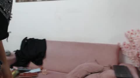 Hi im sara online show from May 1, 2026, 12:43 pm