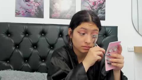 Hi im sara online show from June 27, 2026, 1:06 pm