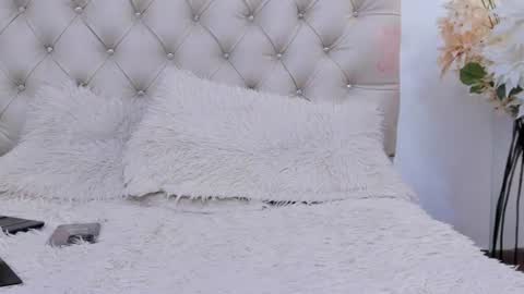 Hi im sara online show from July 28, 2026, 6:20 pm