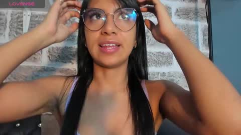 Tamy  online show from January 28, 2025, 6:49 pm